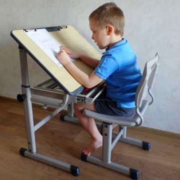 Детский письменный стол Престиж Классик Люкс